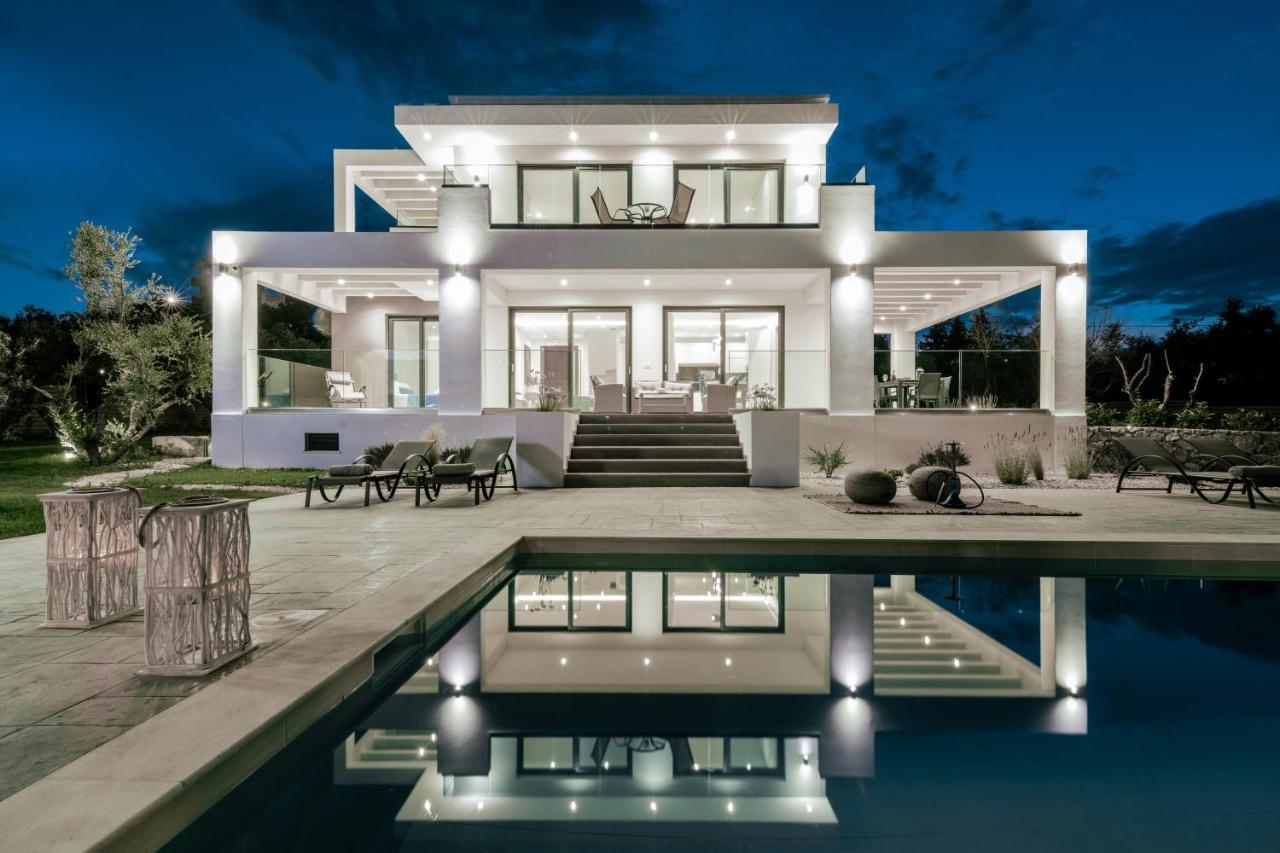 Valentino Luxury Villa Plános Zewnętrze zdjęcie